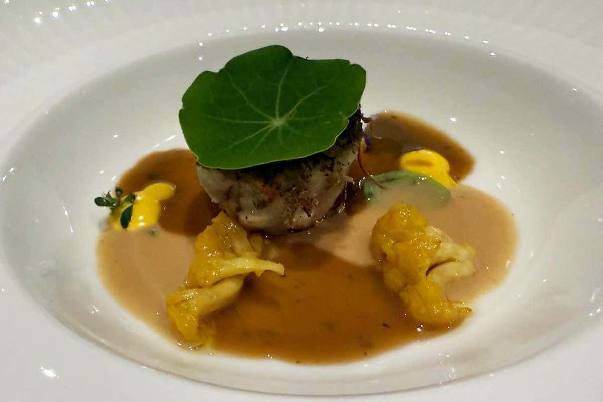 Granbaita Gourmet, il ristorante che cucina davvero: Marc Bernardi riporta il fuoco in Val Gardena 